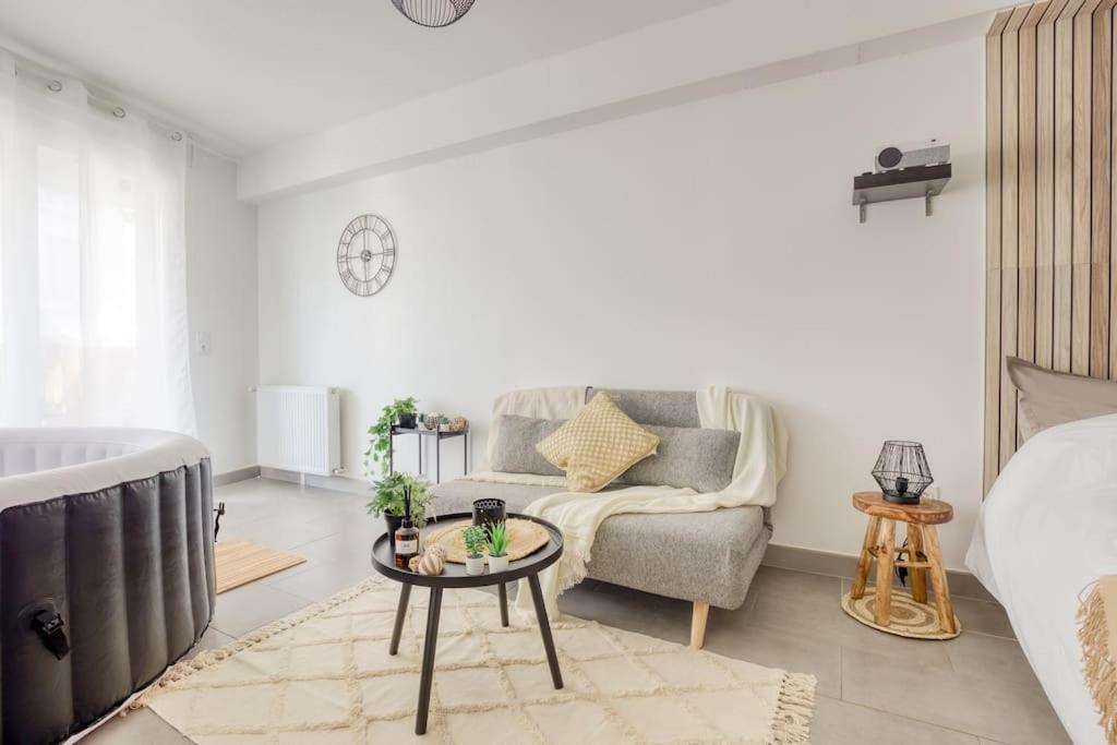 Super Appartement Cosy-Jacuzzi Proche De Paris Rosny-sous-Bois Εξωτερικό φωτογραφία